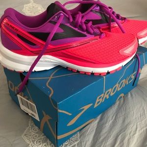 Never worn, brand new Launch 4 Brooks sneakers